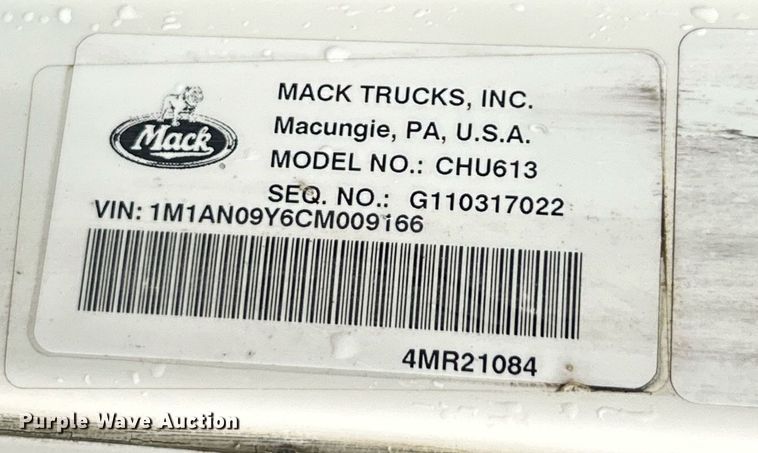 image for item NE9703 2012 Mack CHU613 semi truck