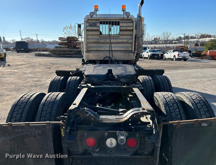 image for item NR9506 1999 Mack CH613 Maxi Cruise semi truck