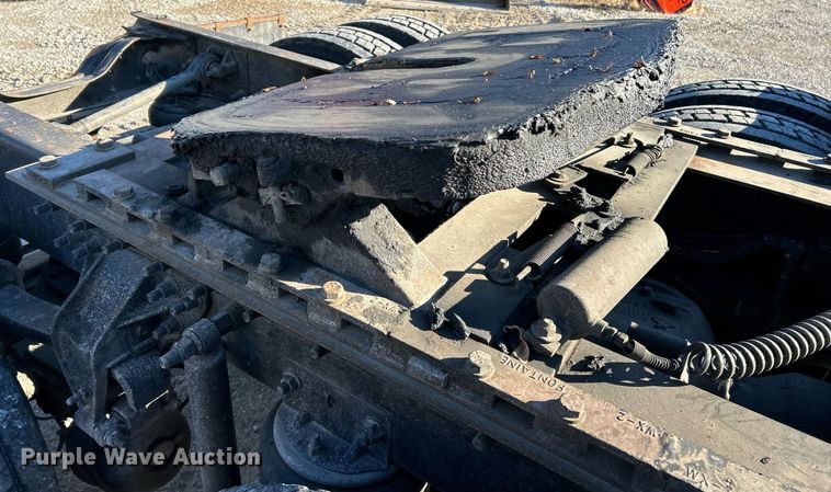 image for item NR9506 1999 Mack CH613 Maxi Cruise semi truck