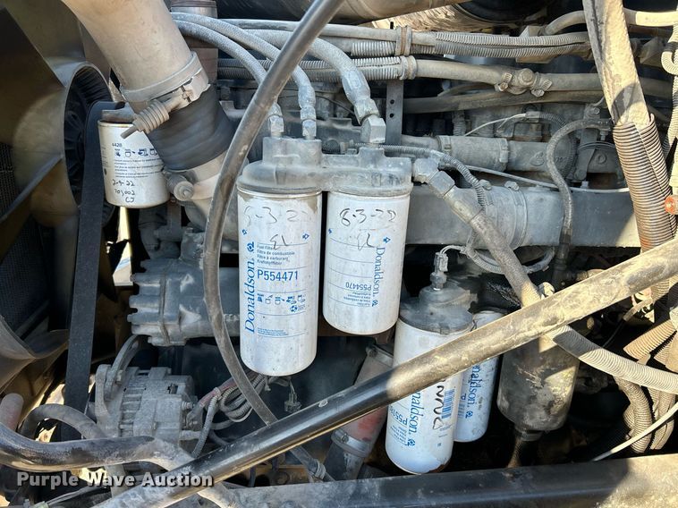 image for item NR9506 1999 Mack CH613 Maxi Cruise semi truck