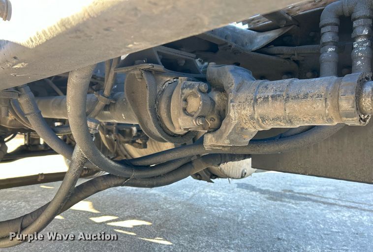 image for item NR9506 1999 Mack CH613 Maxi Cruise semi truck