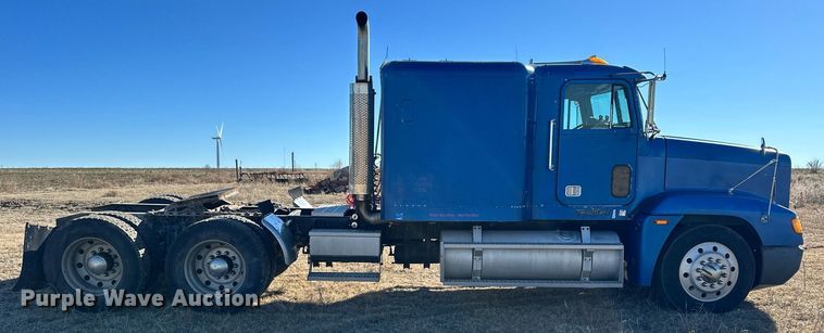 image for item NS9153 1994 Freightliner semi truck