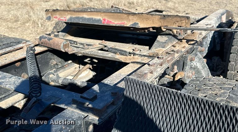 image for item NS9153 1994 Freightliner semi truck