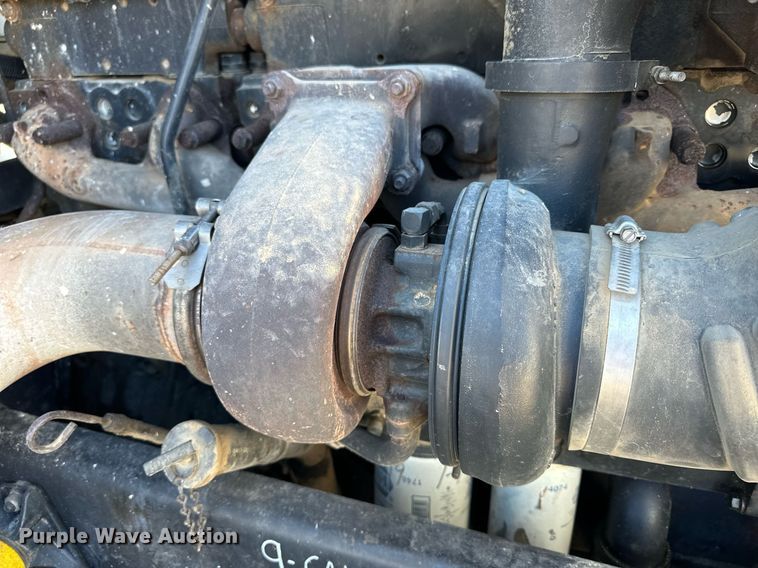 image for item NS9153 1994 Freightliner semi truck