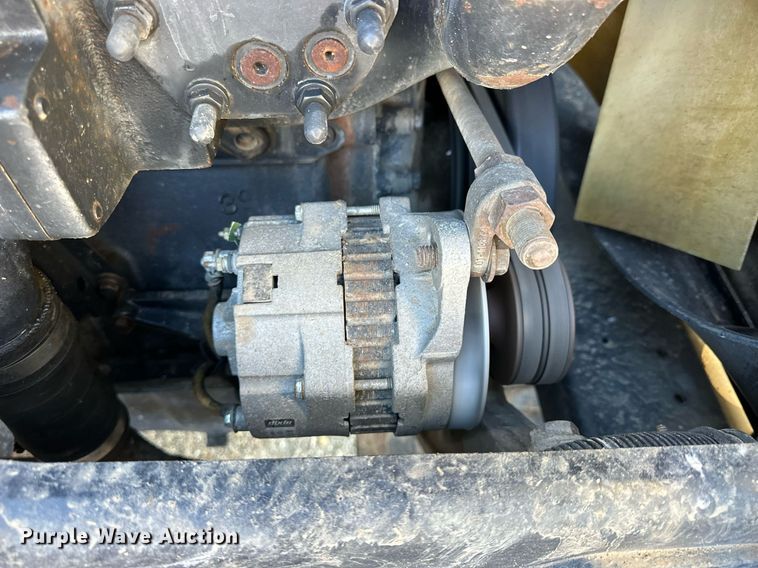 image for item NS9153 1994 Freightliner semi truck