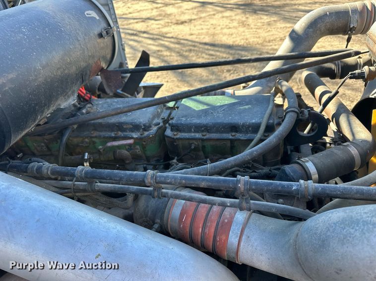 image for item NS9153 1994 Freightliner semi truck