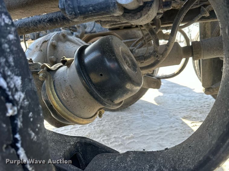 image for item NS9165 2014 Kenworth  T800 semi truck