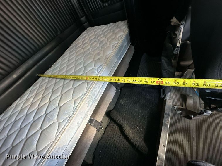 image for item NS9165 2014 Kenworth  T800 semi truck