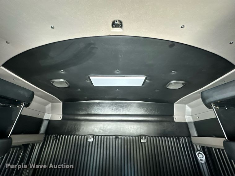 image for item NS9165 2014 Kenworth  T800 semi truck