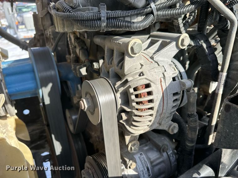 image for item NS9165 2014 Kenworth  T800 semi truck