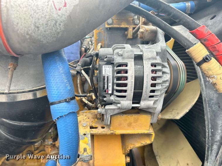 image for item OI9508 1994 Freightliner  FLD truck cab and chassis