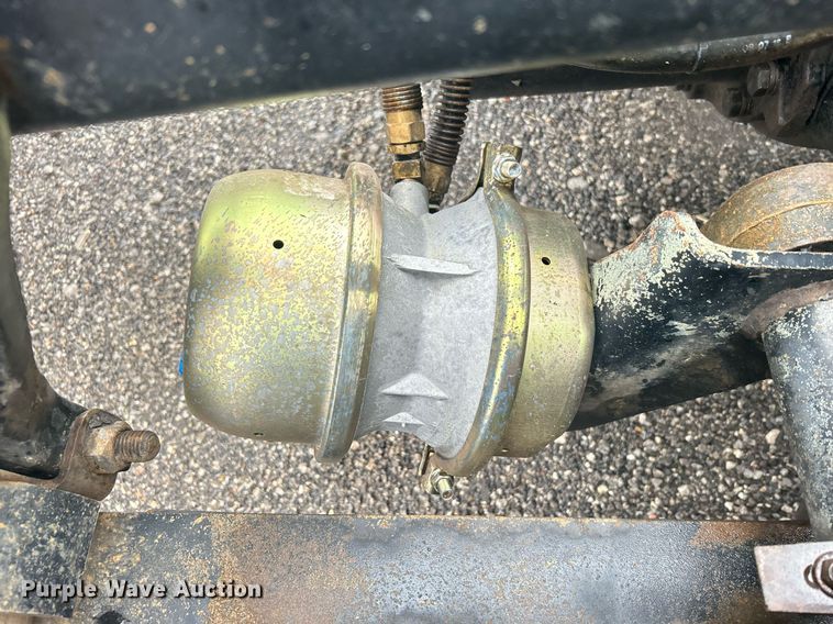 image for item OI9508 1994 Freightliner  FLD truck cab and chassis