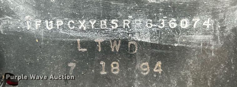 image for item OI9508 1994 Freightliner  FLD truck cab and chassis