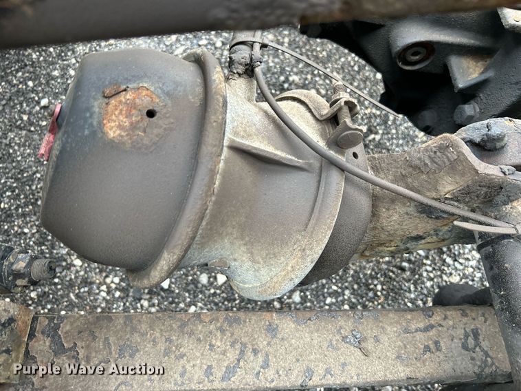 image for item OI9521 2005 International  9200i  semi truck