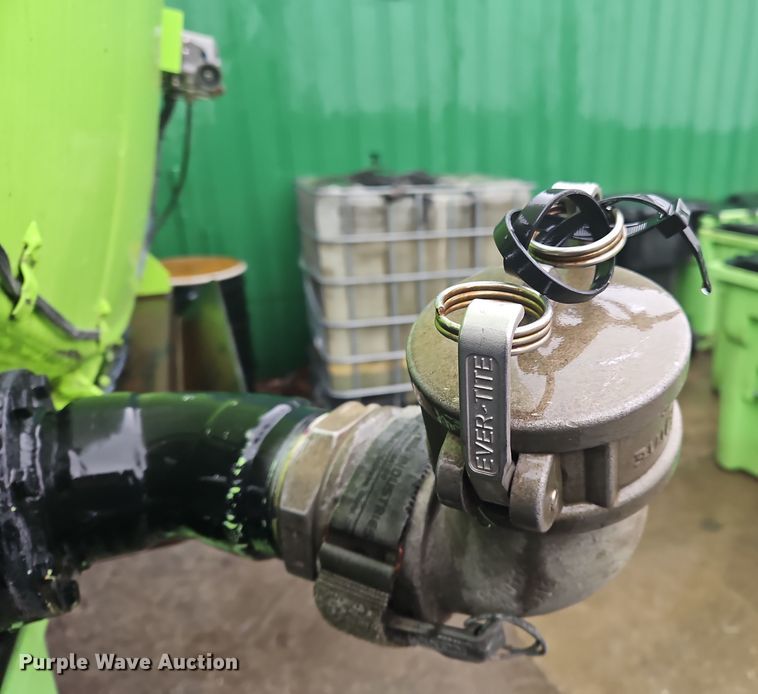 image for item OJ9708 1996 Heil  tank trailer