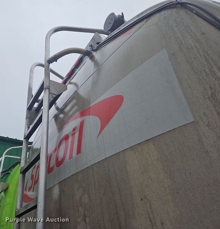 image for item OJ9709 1989 Heil tank trailer