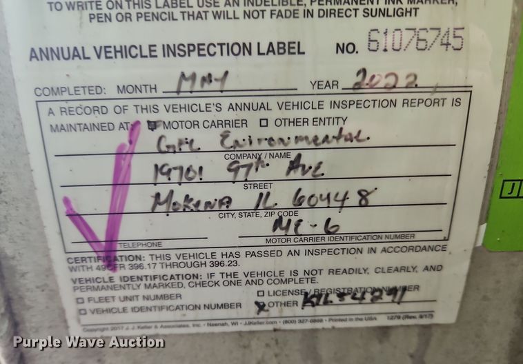 image for item OJ9709 1989 Heil tank trailer