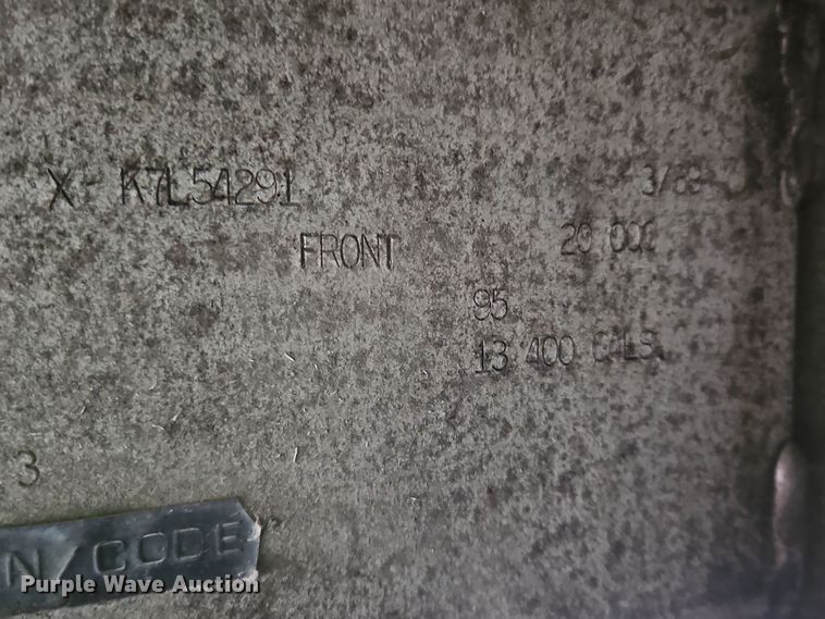 image for item OJ9709 1989 Heil tank trailer