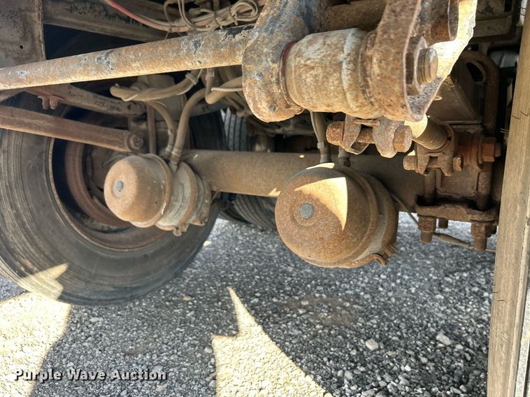 image for item OM9220 2008 Trailmobile dry van trailer