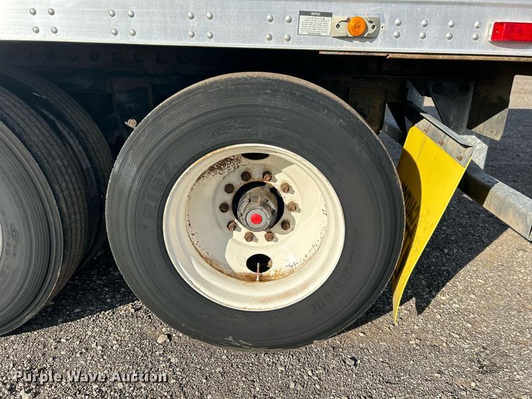 image for item OM9220 2008 Trailmobile dry van trailer