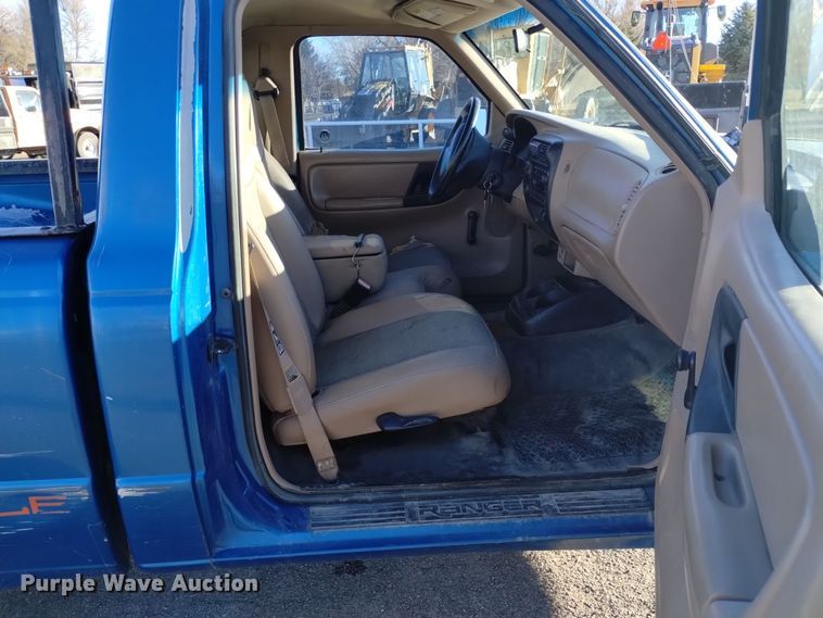 image for item DK8910 2001 Ford Ranger Edge pickup truck