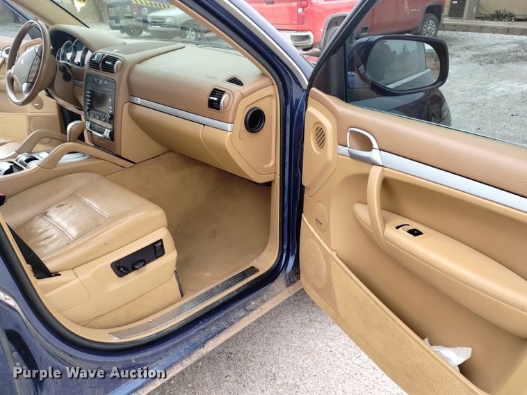 image for item DK8974 2009 Porsche  Cayenne S SUV