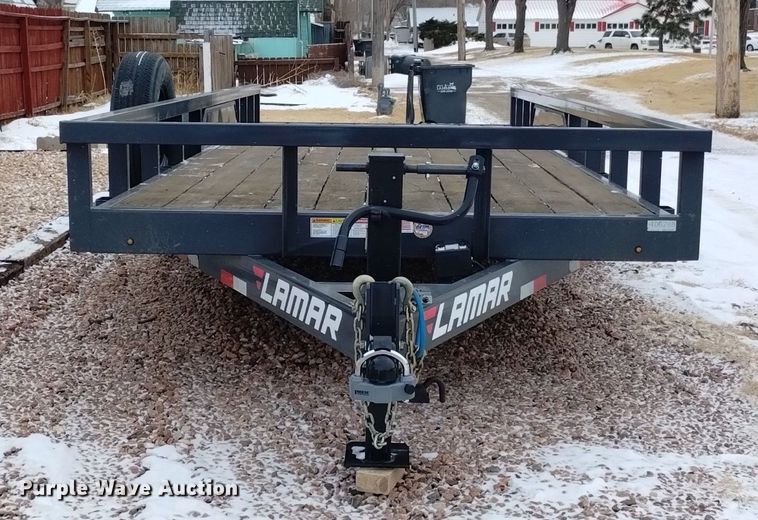 image for item DK8976 2022 Lamar U6832027 equipment trailer