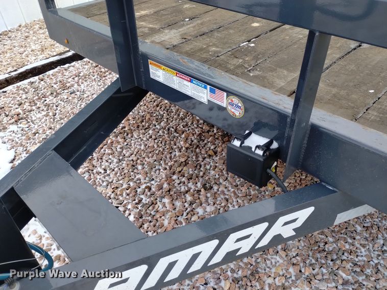 image for item DK8976 2022 Lamar U6832027 equipment trailer