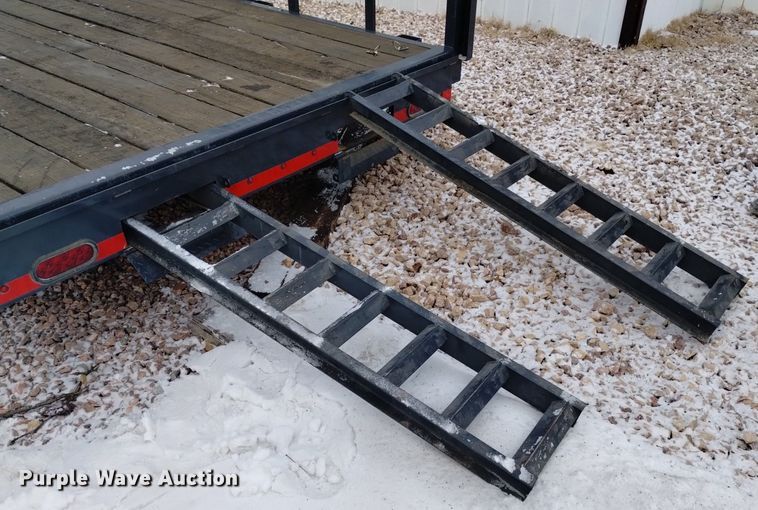 image for item DK8976 2022 Lamar U6832027 equipment trailer