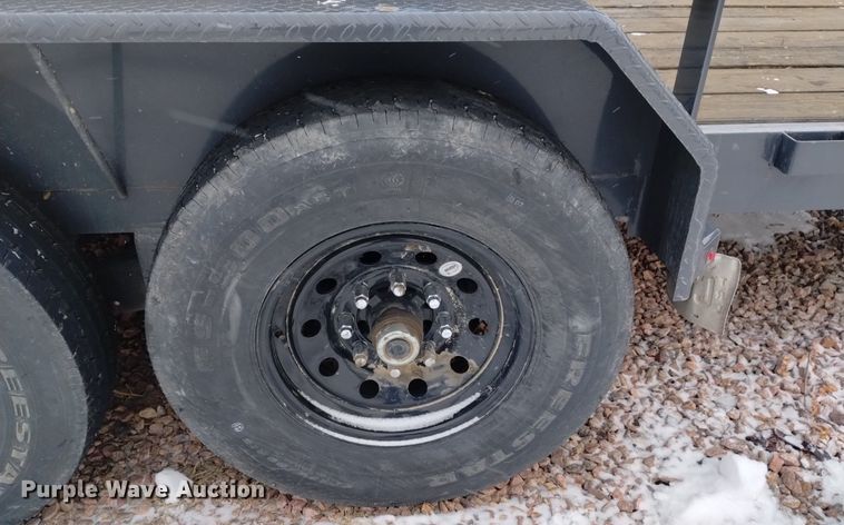 image for item DK8976 2022 Lamar U6832027 equipment trailer