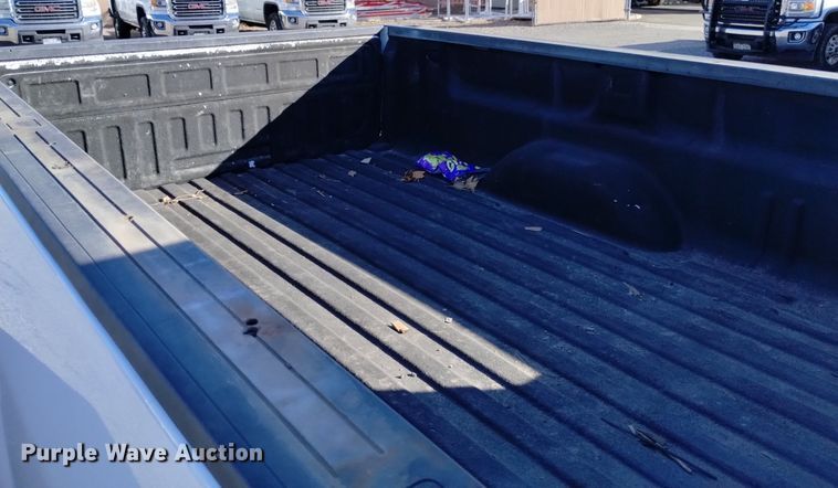 image for item DK8977 2015 GMC Sierra 2500HD SLE pickup truck