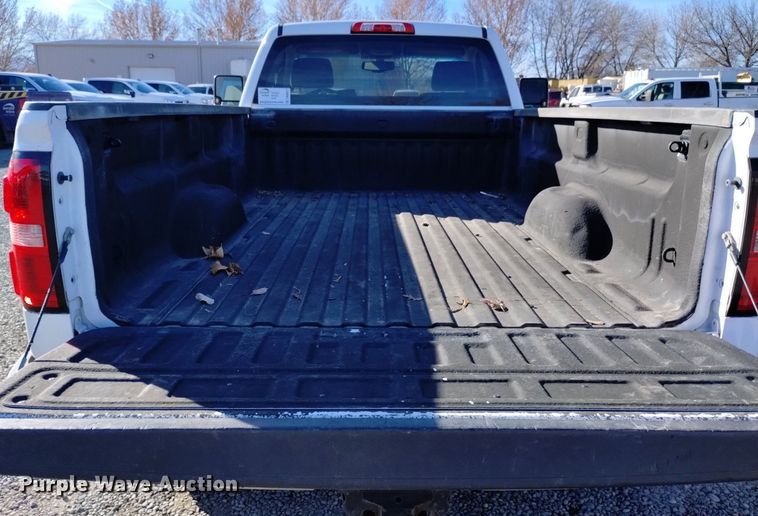 image for item DK8977 2015 GMC Sierra 2500HD SLE pickup truck