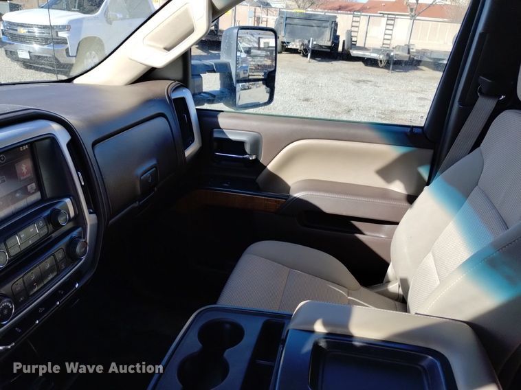 image for item DK8977 2015 GMC Sierra 2500HD SLE pickup truck