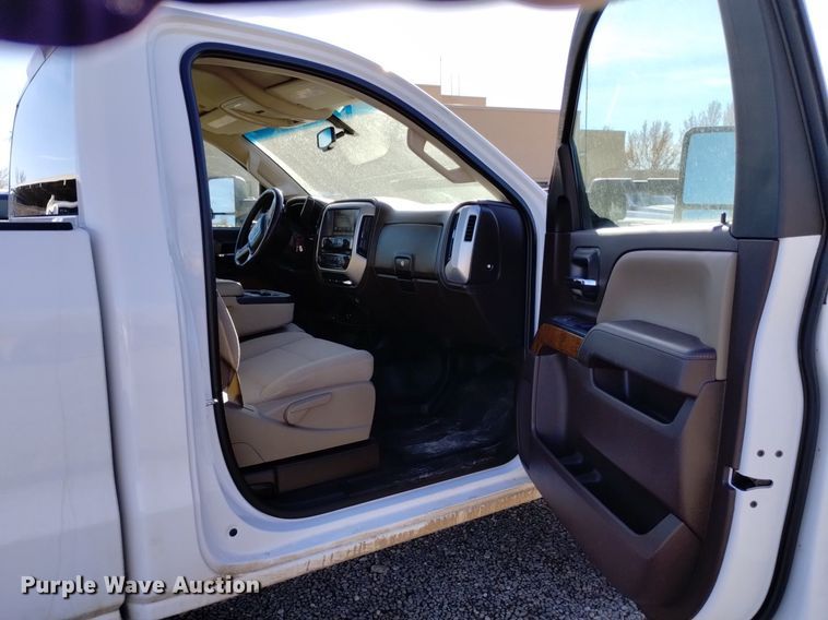 image for item DK8977 2015 GMC Sierra 2500HD SLE pickup truck