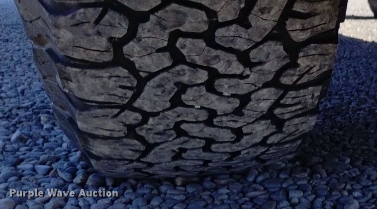 image for item DK8977 2015 GMC Sierra 2500HD SLE pickup truck