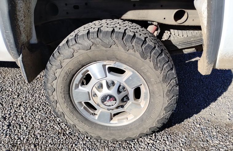 image for item DK8977 2015 GMC Sierra 2500HD SLE pickup truck