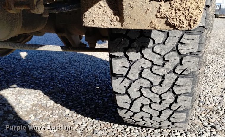 image for item DK8977 2015 GMC Sierra 2500HD SLE pickup truck