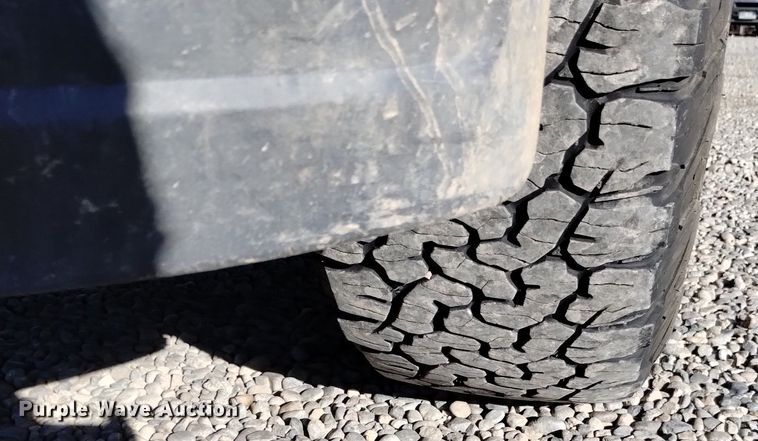 image for item DK8977 2015 GMC Sierra 2500HD SLE pickup truck