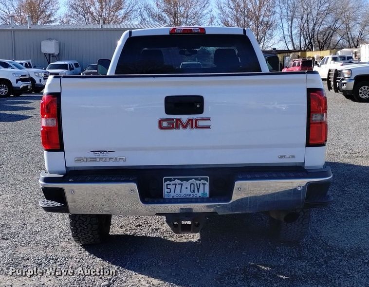 image for item DK8978 2015 GMC Sierra 2500HD SLE Double Cab pickup truck
