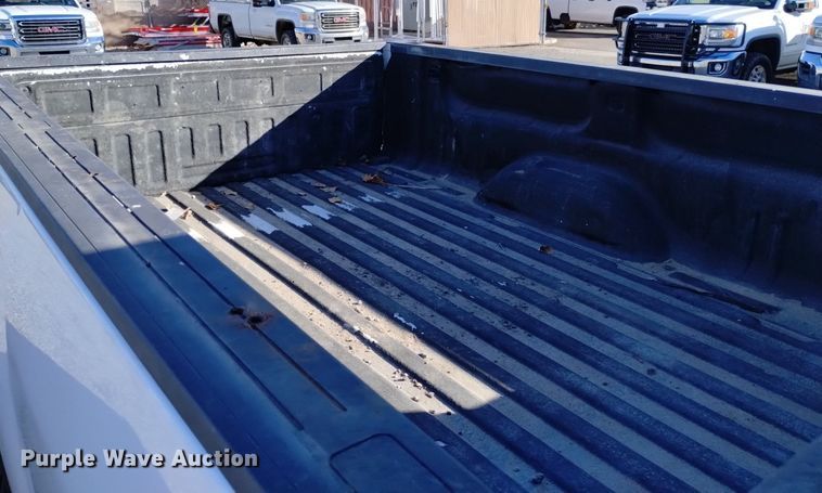 image for item DK8978 2015 GMC Sierra 2500HD SLE Double Cab pickup truck