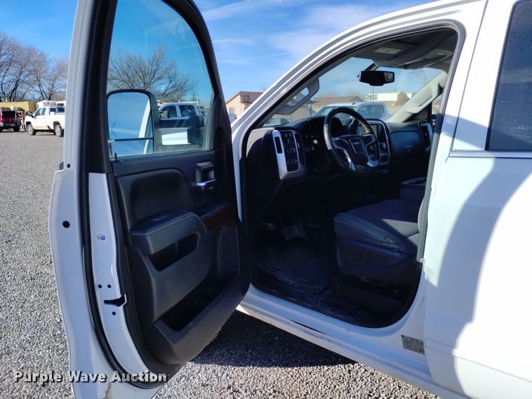 image for item DK8978 2015 GMC Sierra 2500HD SLE Double Cab pickup truck