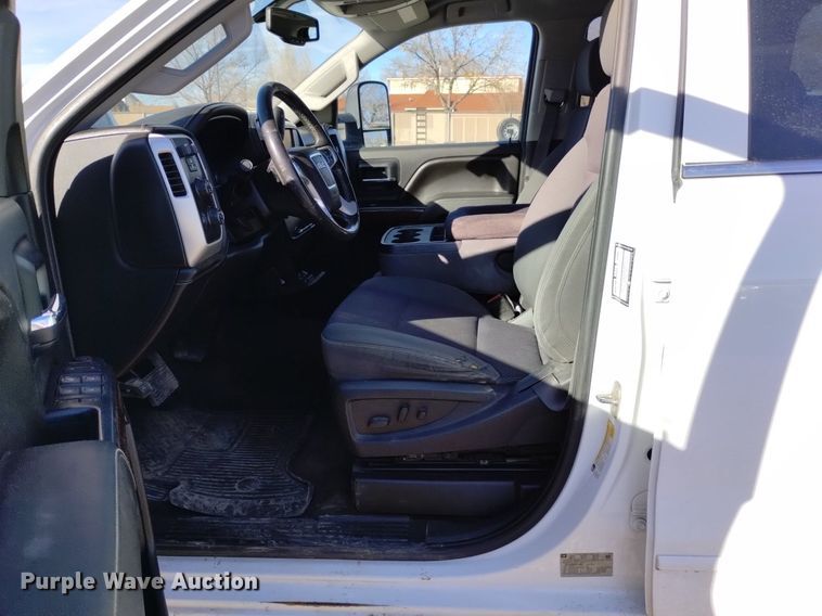 image for item DK8978 2015 GMC Sierra 2500HD SLE Double Cab pickup truck