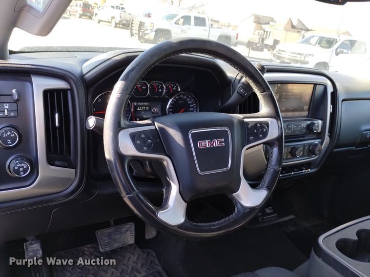 image for item DK8978 2015 GMC Sierra 2500HD SLE Double Cab pickup truck