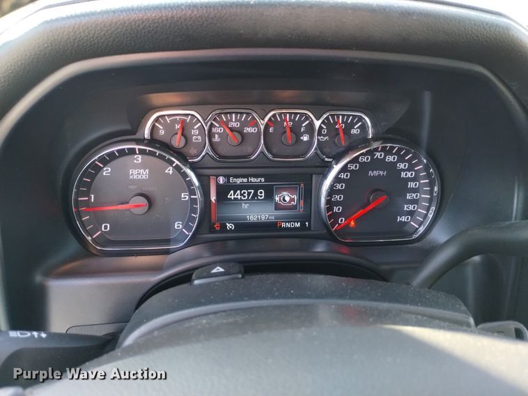 image for item DK8978 2015 GMC Sierra 2500HD SLE Double Cab pickup truck