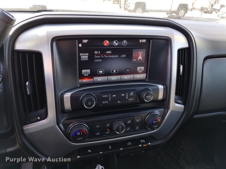 image for item DK8978 2015 GMC Sierra 2500HD SLE Double Cab pickup truck