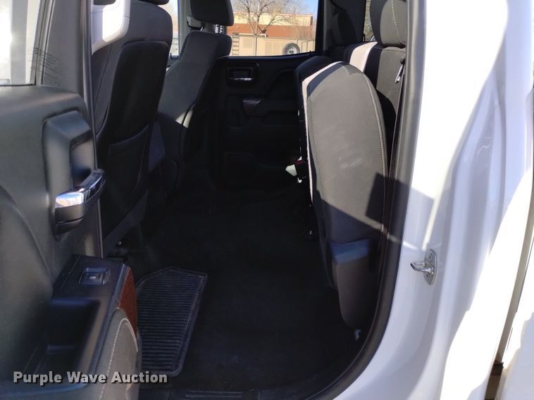 image for item DK8978 2015 GMC Sierra 2500HD SLE Double Cab pickup truck