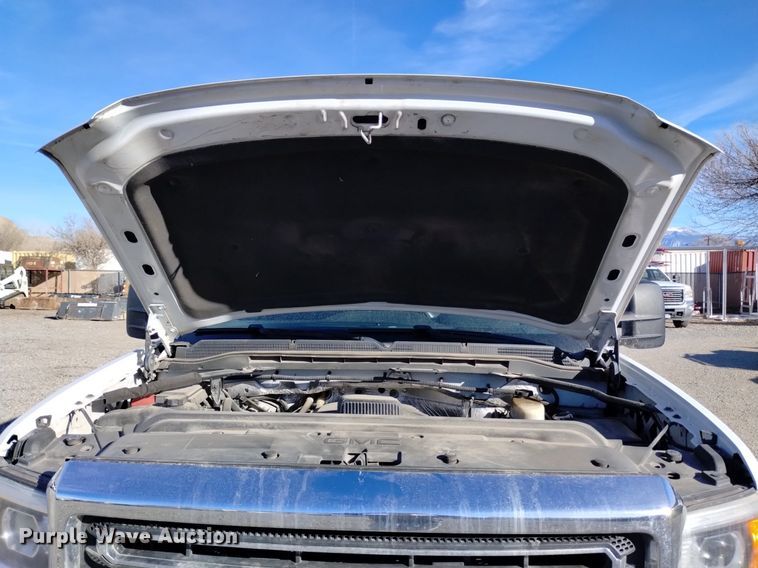 image for item DK8978 2015 GMC Sierra 2500HD SLE Double Cab pickup truck