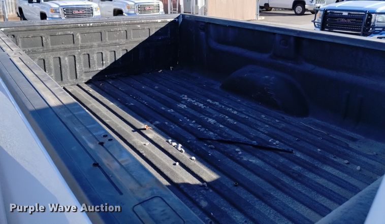 image for item DK8979 2015 GMC Sierra 2500HD SLE  pickup truck