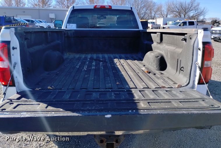 image for item DK8979 2015 GMC Sierra 2500HD SLE  pickup truck