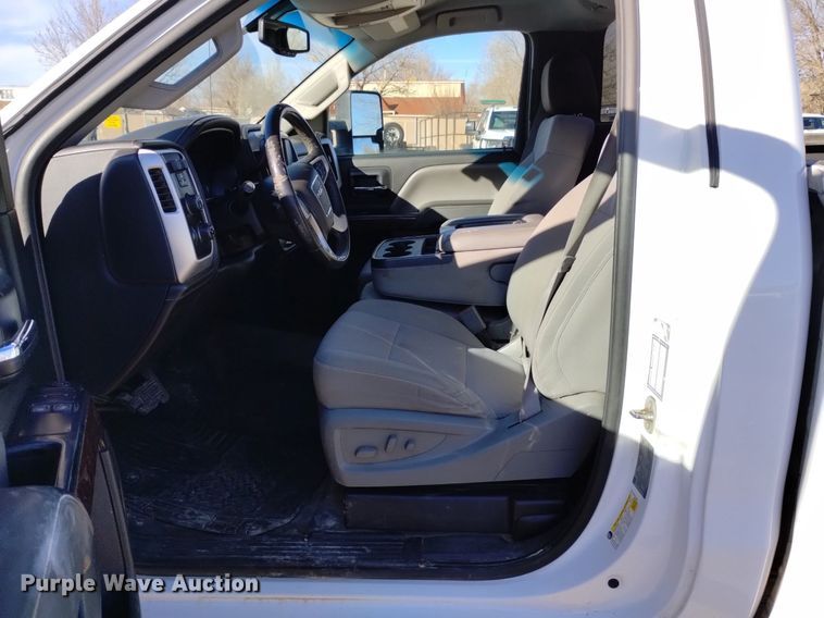 image for item DK8979 2015 GMC Sierra 2500HD SLE  pickup truck